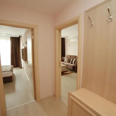 Апартхотел Harmony Jungle - Family Friendly Complex Слънчев бряг