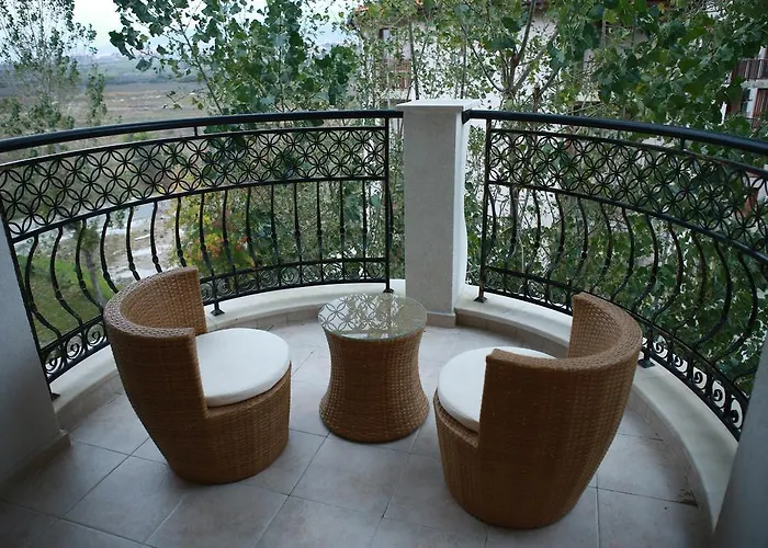 Harmony Jungle - Family Friendly Complex Апарт-готель Сонячний Берег